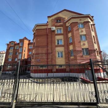 Сдается Многокомнатная квартира, 110 м²