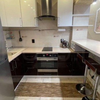 Продается 1-комнатная квартира, 36 м²