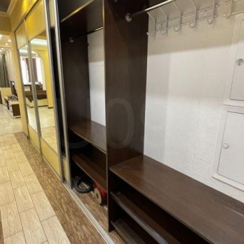 Продается 1-комнатная квартира, 36 м²