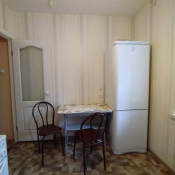Сдается 1-комнатная квартира, 39 м²