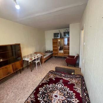 Продается 1-комнатная квартира, 35 м²