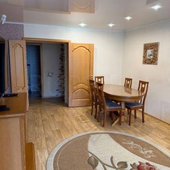 Продается Многокомнатная квартира, 95 м²