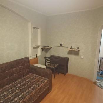 Продается 1-комнатная квартира, 36 м²