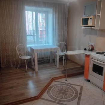 Сдается 1-комнатная квартира, 41 м²