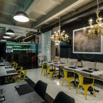 Сдается Нежилое помещение, 292 м²