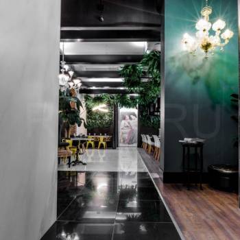 Сдается Нежилое помещение, 292 м²