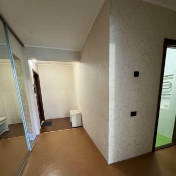 Продается 1-комнатная квартира, 43 м²