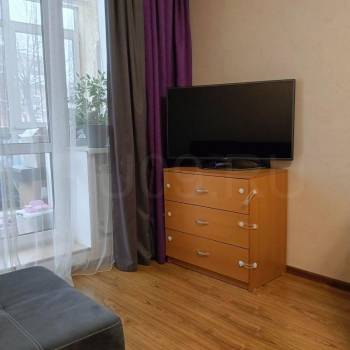 Продается 1-комнатная квартира, 38 м²