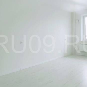 Продается 1-комнатная квартира, 42 м²