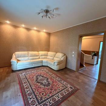 Продается Многокомнатная квартира, 120 м²
