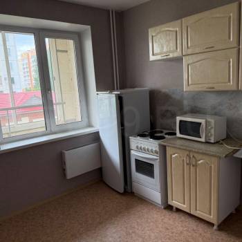 Сдается 1-комнатная квартира, 39 м²