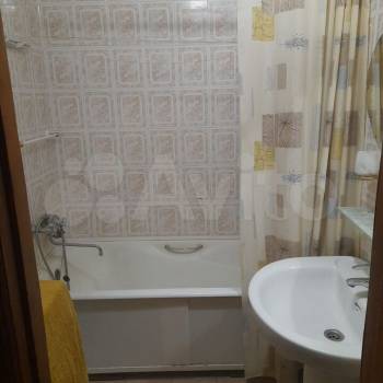 Продается Многокомнатная квартира, 92,6 м²