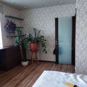 Продается Многокомнатная квартира, 115 м²