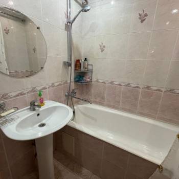 Сдается Многокомнатная квартира, 85 м²