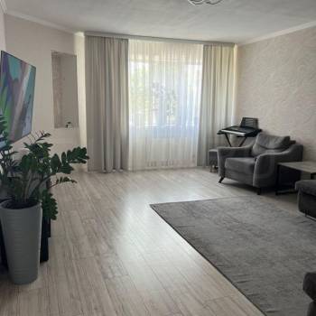 Продается 3-х комнатная квартира, 99 м²