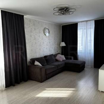 Продается Многокомнатная квартира, 69 м²