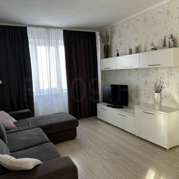 Продается Многокомнатная квартира, 69 м²