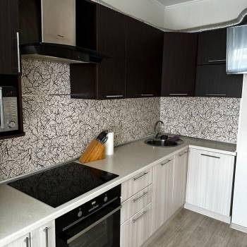 Продается Многокомнатная квартира, 69 м²