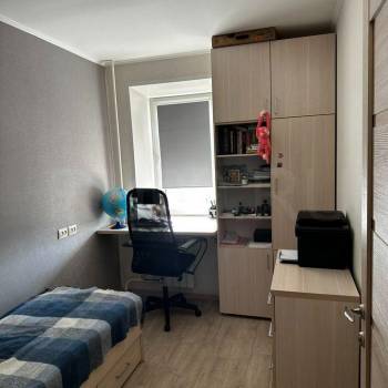 Продается Многокомнатная квартира, 69 м²