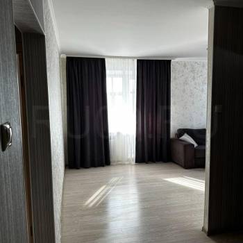 Продается Многокомнатная квартира, 69 м²