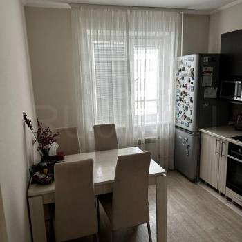 Продается Многокомнатная квартира, 69 м²