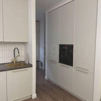 Продается Многокомнатная квартира, 90 м²