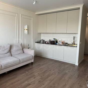 Продается Многокомнатная квартира, 90 м²