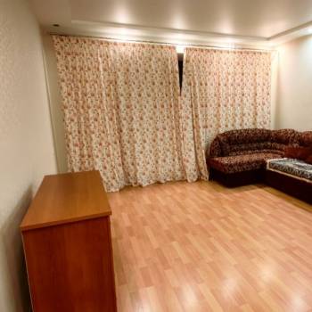 Сдается 2-х комнатная квартира, 74 м²