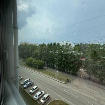 Продается 1-комнатная квартира, 37 м²