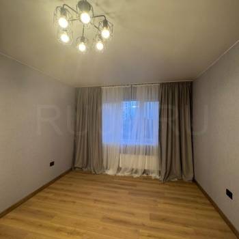 Продается 1-комнатная квартира, 46 м²