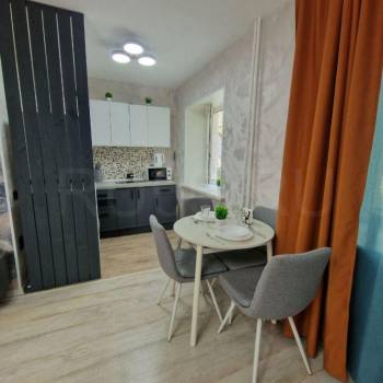 Продается 1-комнатная квартира, 30 м²