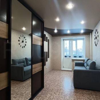 Сдается 1-комнатная квартира, 35 м²