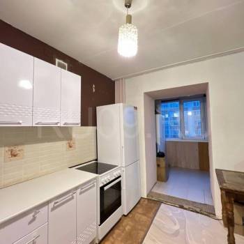 Продается 1-комнатная квартира, 38 м²