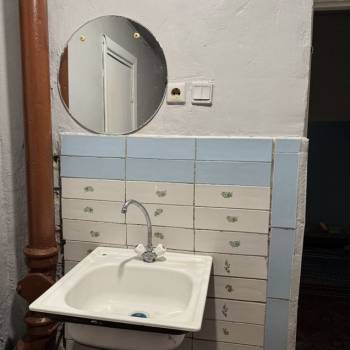 Продается 1-комнатная квартира, 13,4 м²