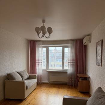 Продается 1-комнатная квартира, 36 м²