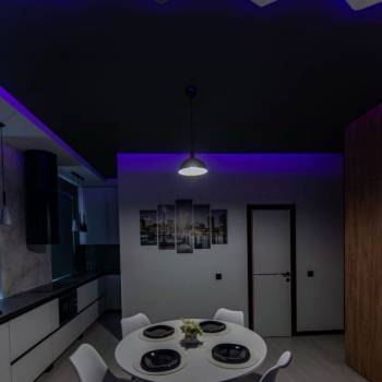 Продается 1-комнатная квартира, 63 м²