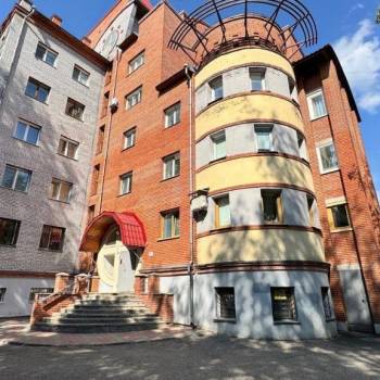 Продается 3-х комнатная квартира, 98 м²