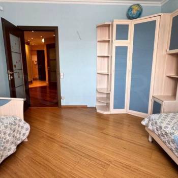 Продается 3-х комнатная квартира, 98 м²