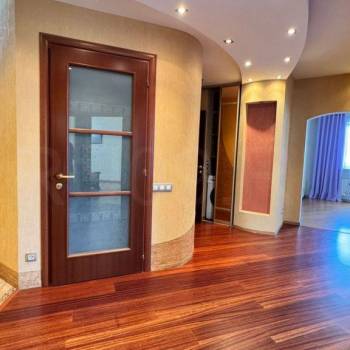 Продается 3-х комнатная квартира, 98 м²