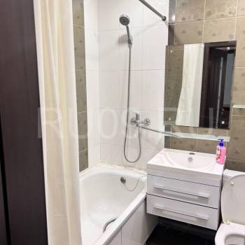 Продается 1-комнатная квартира, 39 м²