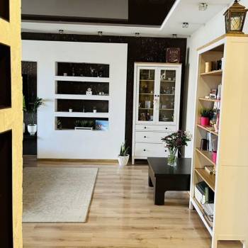 Продается 2-х комнатная квартира, 61 м²