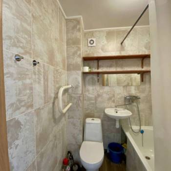 Продается 1-комнатная квартира, 32 м²