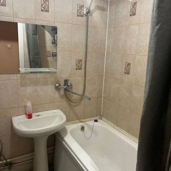 Сдается 1-комнатная квартира, 39 м²