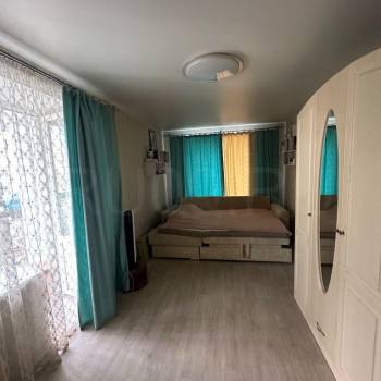 Продается 1-комнатная квартира, 46 м²