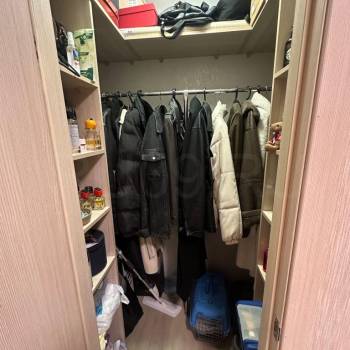 Продается 1-комнатная квартира, 46 м²