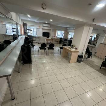 Сдается Нежилое помещение, 288 м²