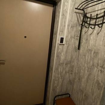 Продается 1-комнатная квартира, 42 м²