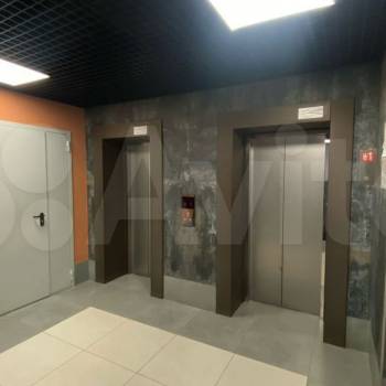 Продается 1-комнатная квартира, 42 м²