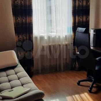 Продается Многокомнатная квартира, 97,5 м²