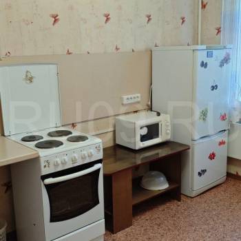 Сдается 1-комнатная квартира, 42 м²